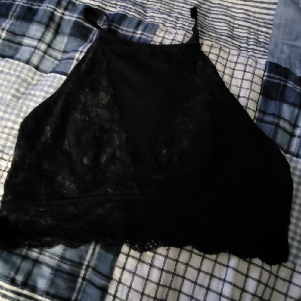 2 black bralettes
